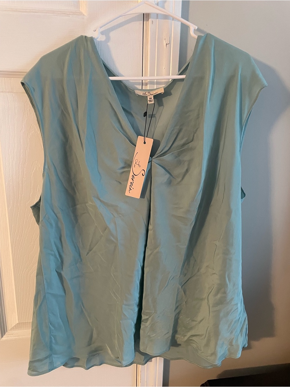 Les Serein Seafoam V-Neck Sleeveless Camisole